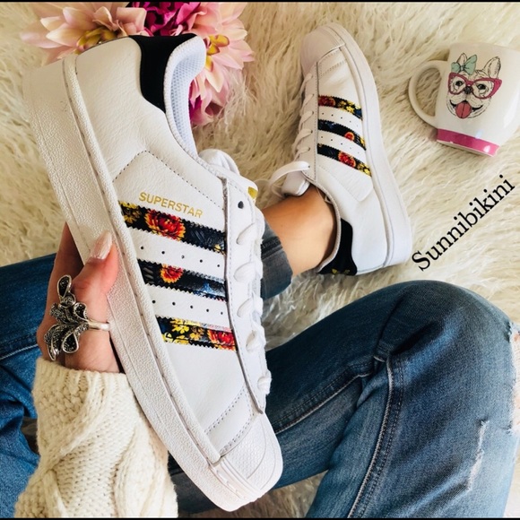 adidas Shoes - NWT Adidas Superstar Originals Women’s Shoes